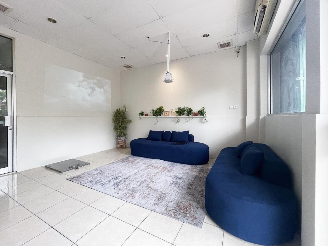 Kos Awany Coliving Vandrerhjem Jakarta Eksteriør bilde